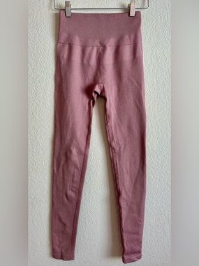 L Space Work It Ribbed Athletic Legging Rose Pink Women XS/S Flattering Feminine